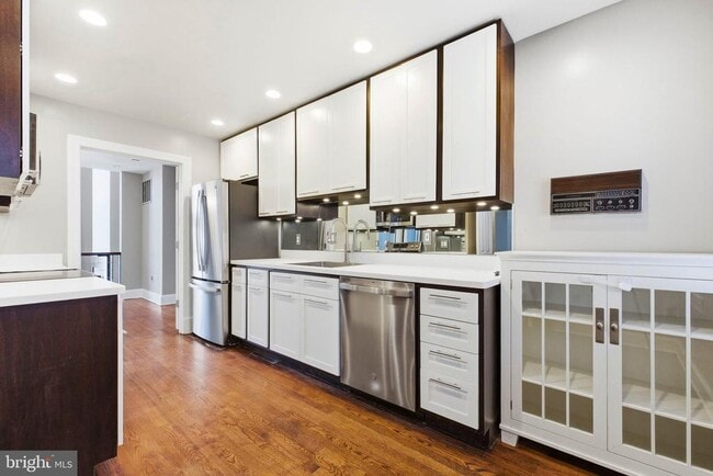 Foto del edificio - 3919 Georgetown Ct NW