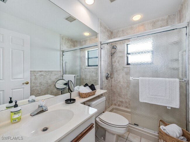 Foto del edificio - 825 Reef Point Cir