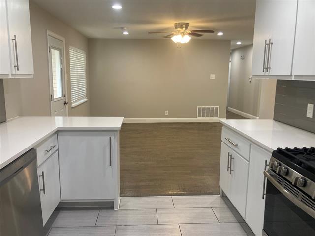 Foto del edificio - 518 Burnwood Dr