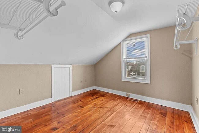 Second Bedroom/Walk-in Closet - 1336 Susquehanna St