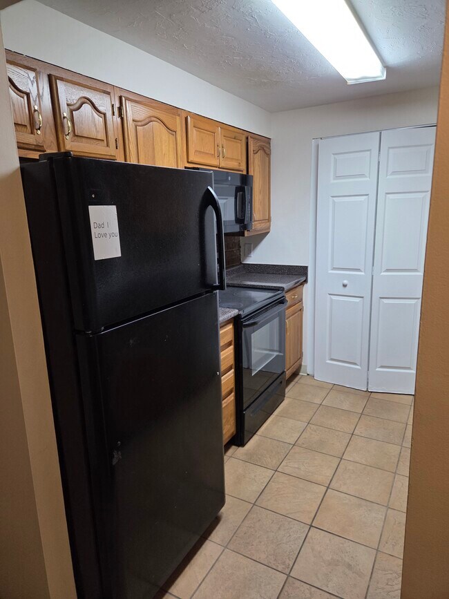 Foto del edificio - 65 Greentree Ln