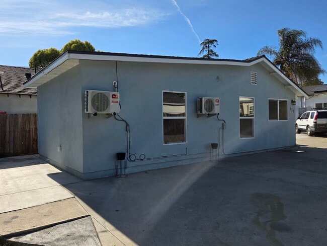 Foto del edificio - 628 E Kingsley Ave