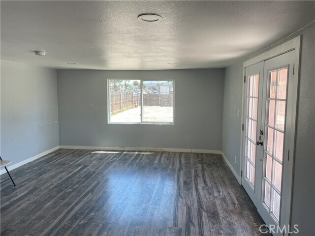 Foto del edificio - 349 N 3rd St