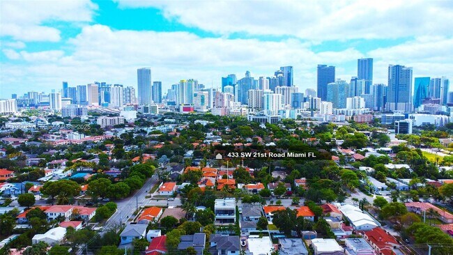 Foto del edificio - 443 SW 21st Rd