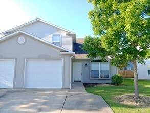 Building Photo - 2416 Calder Ct