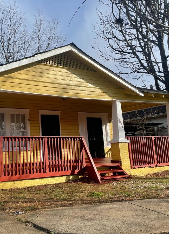 1 Bedroom - East Point Cozy Duplex - 1 Bedroom - East Point Cozy Duplex Apartment