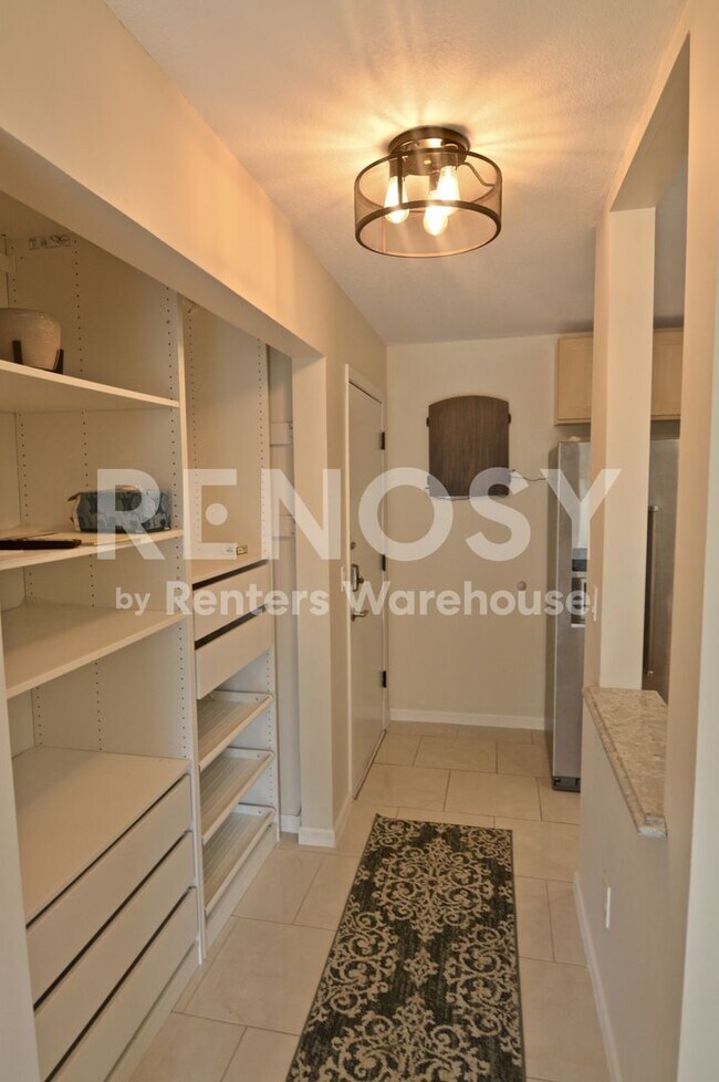 Foto del edificio - 4201 Lakeside Ave N