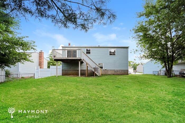 Building Photo - 678 Deerfield Dr