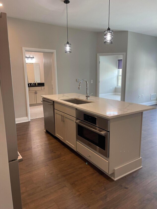 Foto principal - 6633 Dale Dr
