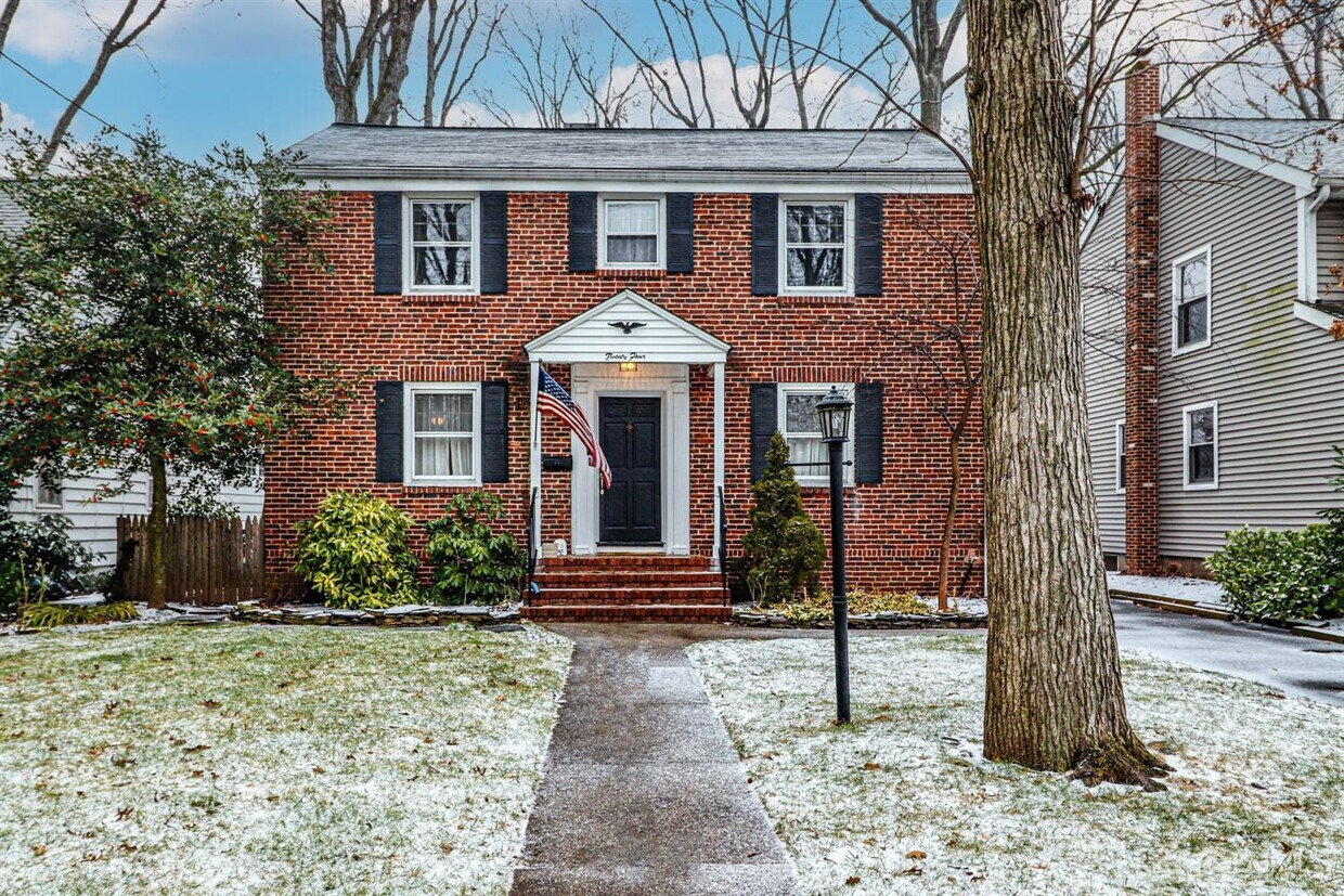 24 McCoy Ave, Metuchen, NJ 08840 Room for Rent in Metuchen, NJ