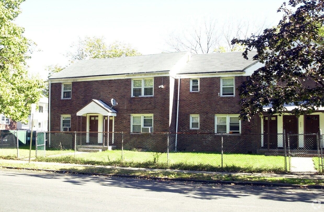 Building Photo - 260 Myrtle Ave