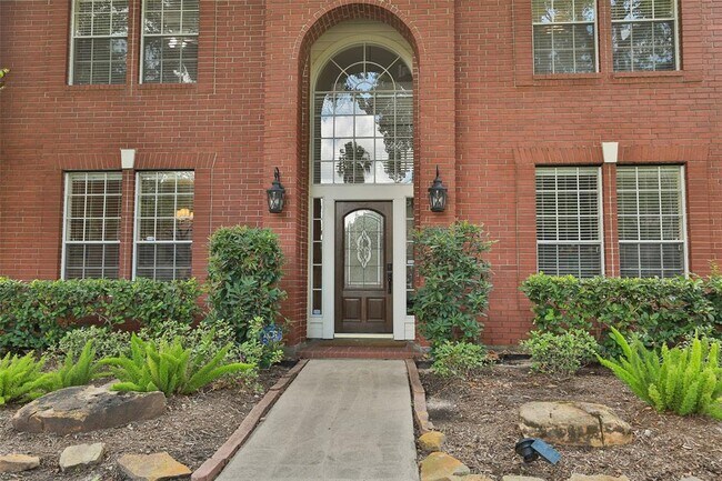 Building Photo - 1810 Laguna Meadows Ln