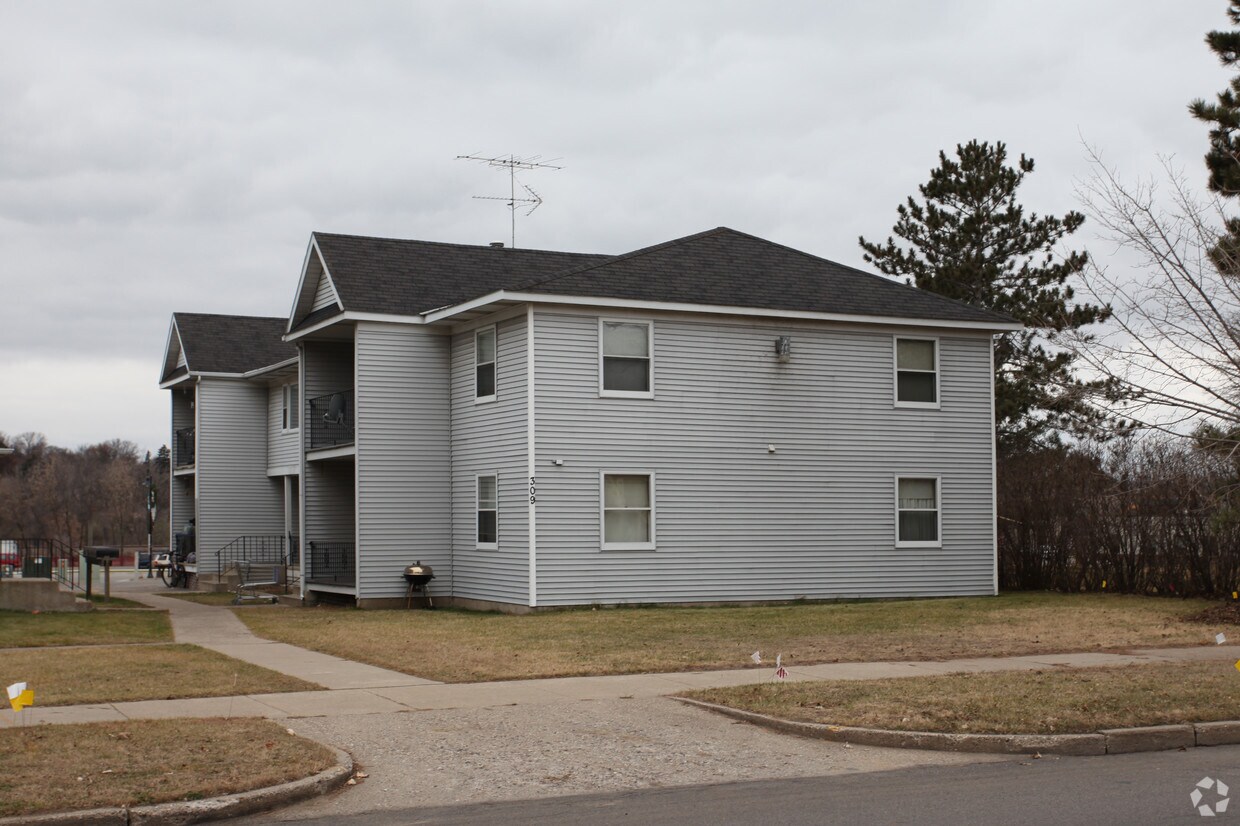 Foto del edificio - 305-309 2nd Ave N