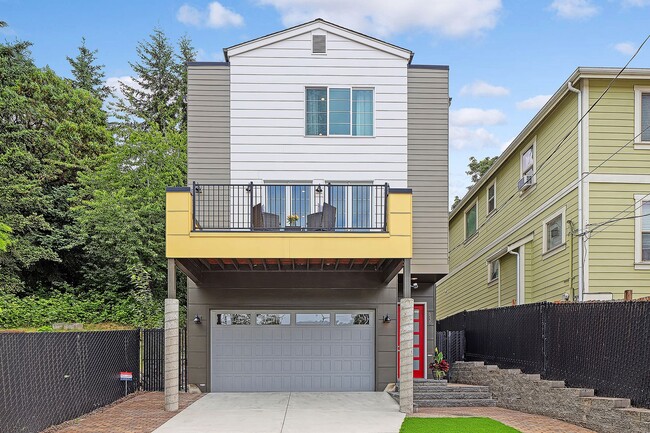 Photo - 6530 Delridge Wy SW Apartment