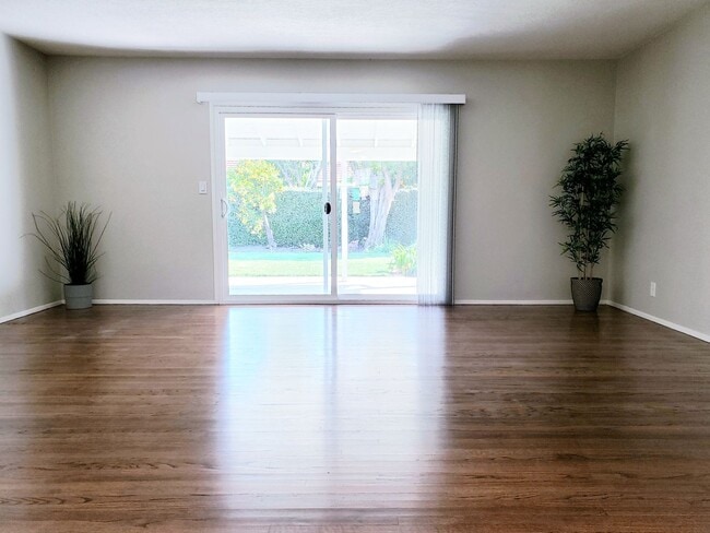 Building Photo - Garden Grove Ranch-Style Home