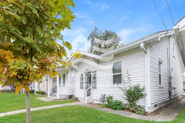 Foto del edificio - 2218 S Shelby St