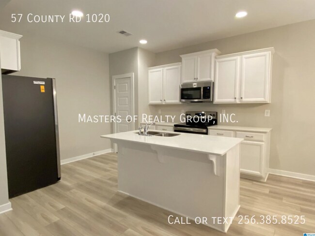 Building Photo - Lovely 4 bedroom home in the cute neighbor...