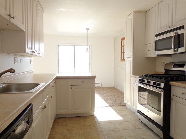 Foto del edificio - 946 E Old Willow Rd