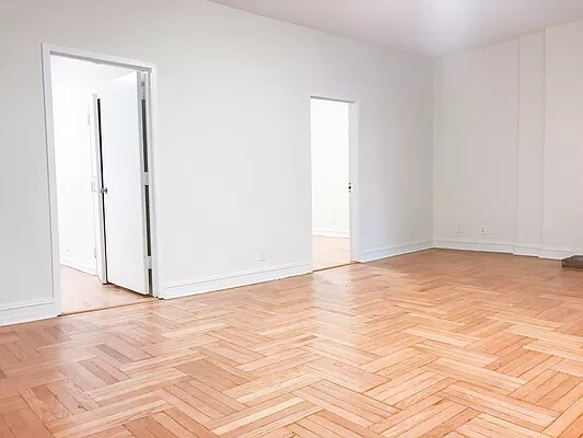Foto principal - 105 E 63rd St