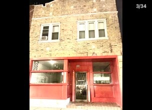 Building Photo - 2611 W Peterson Ave