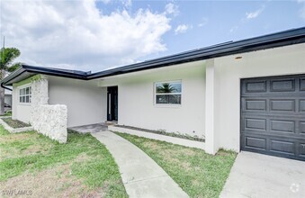 Building Photo - 4842 Triton Ct W