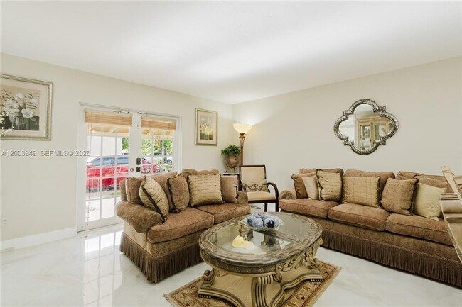 Foto del edificio - 1300 NE 204th St