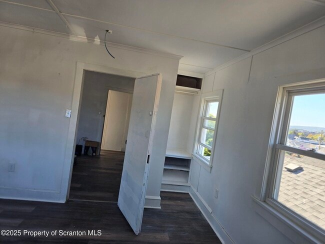 Building Photo - 536-536 Alder St