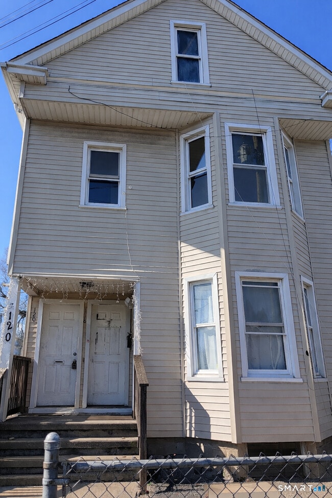 Building Photo - 118 Beers St