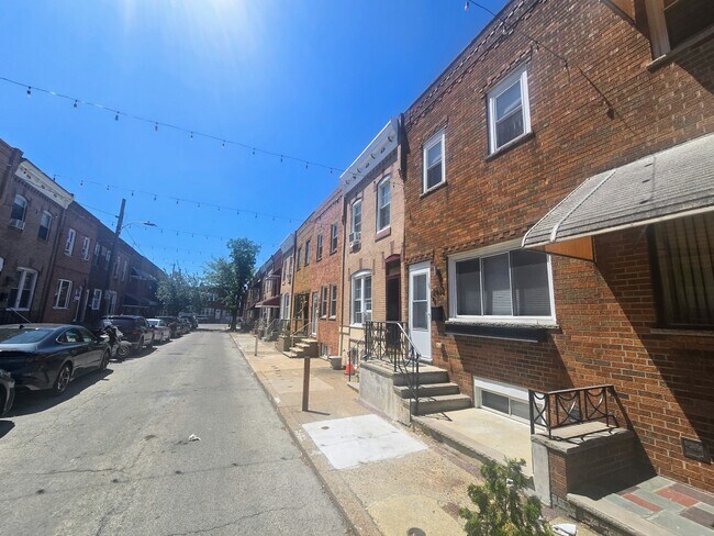 Foto del edificio - 2432 S Hutchinson St