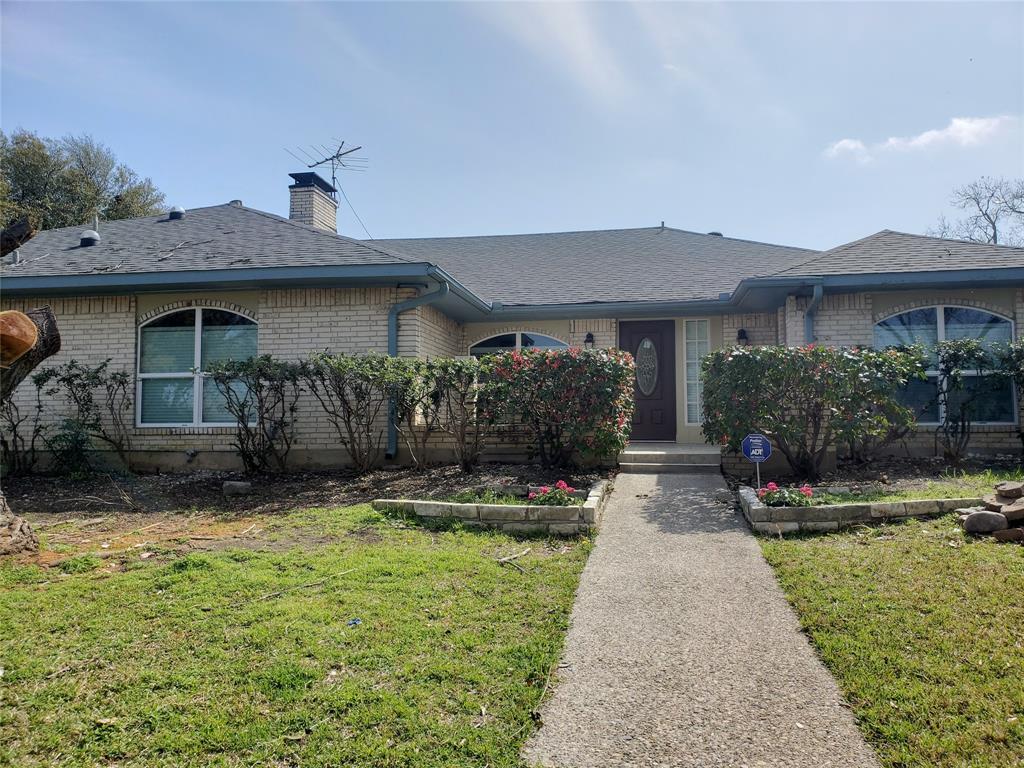 Primary Photo - 2304 Meadow Creek Dr