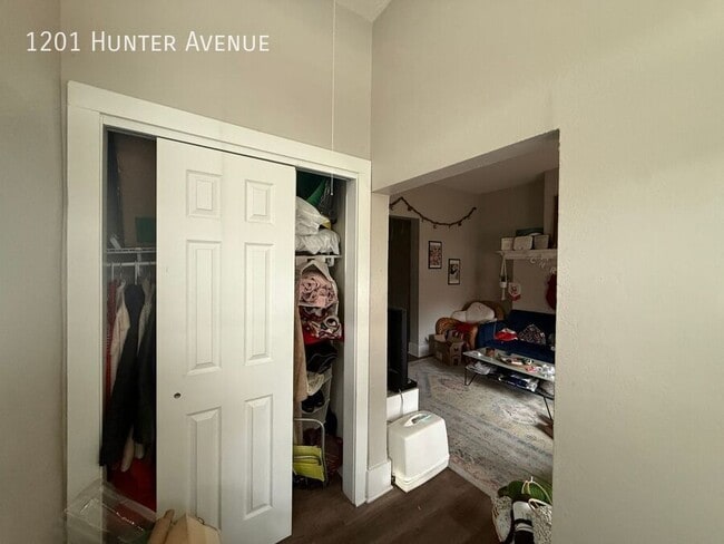 Building Photo - 1201 Hunter Ave