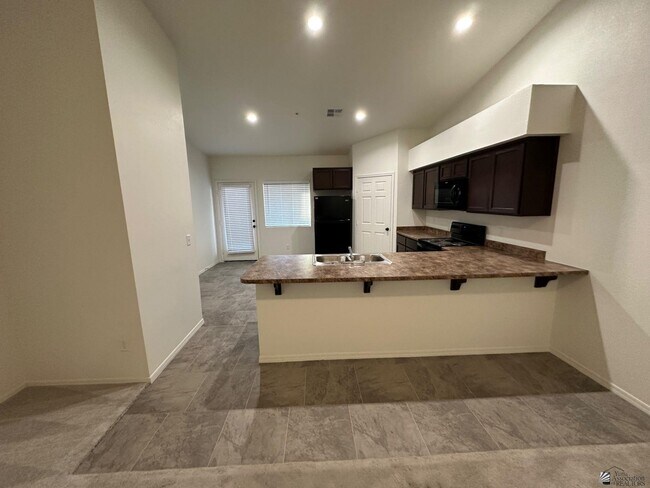 Foto del edificio - 7357 E 36th Pl