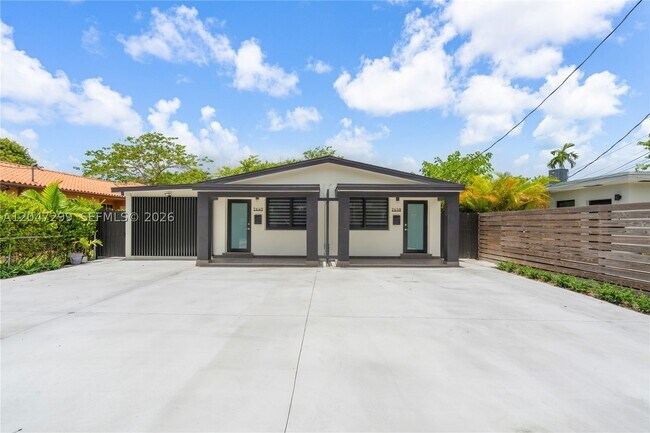 Foto del edificio - 2638 SW 30th Ct