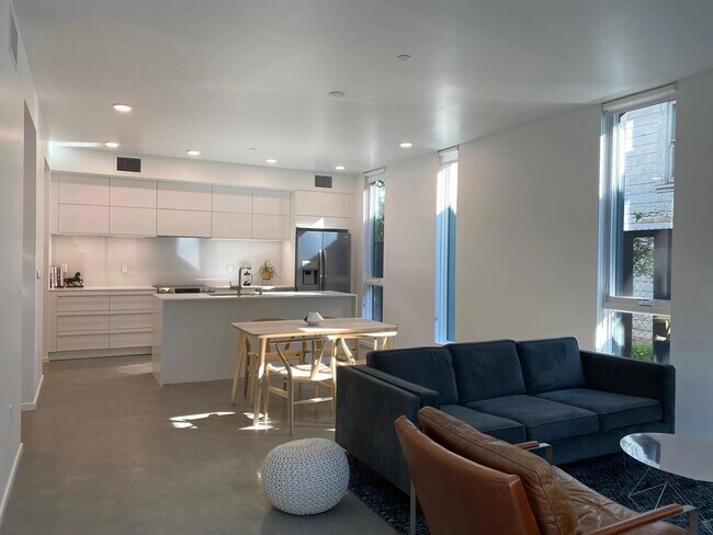 Living/Kitchen - 1808 27th St