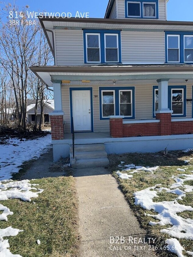 Primary Photo - 814 Westwood Ave