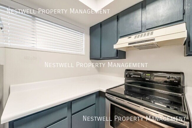 Foto del edificio - 925 Creekhill Ln