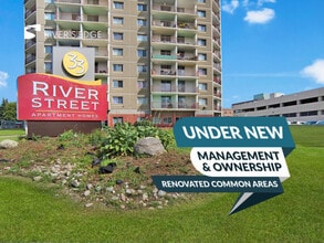 Building Photo - 33 River Street