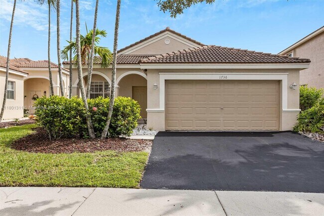 Foto del edificio - 1736 Aspen Ln