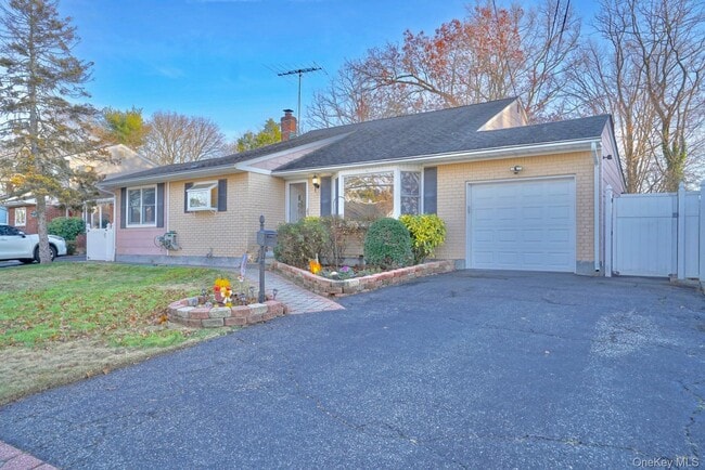 Foto del edificio - 34 Oakley Dr