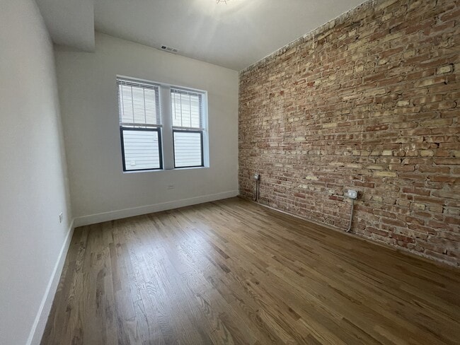 Foto del edificio - 1303 S California Ave