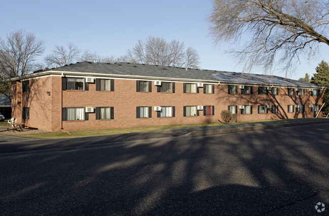 Building Photo - Williamsburg Apartments