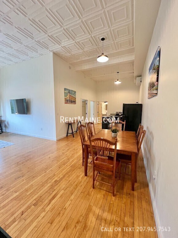 Building Photo - 113 N Lancey St
