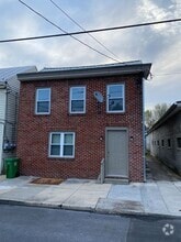 Building Photo - 137 N West St