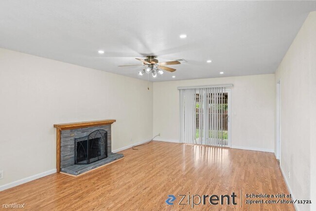 Building Photo - 3 br, 2 bath House - 1571 Dennis Avenue, M...