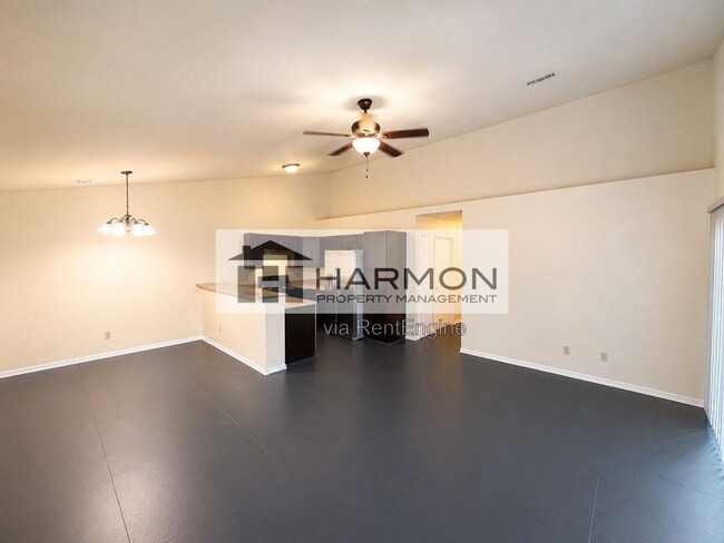 Building Photo - 2363 N Garland St