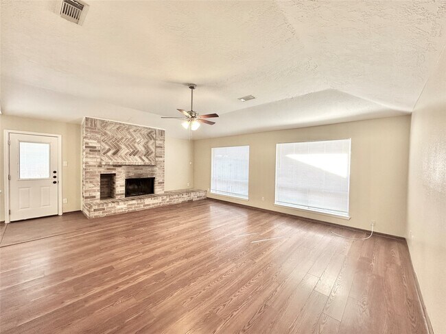 Foto del edificio - 21706 Nickerton Ln