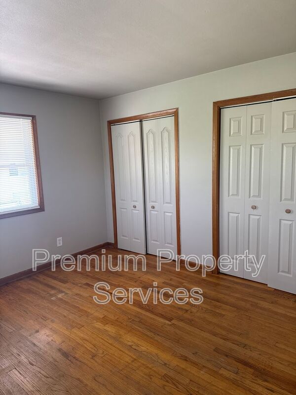 Building Photo - 3120 Prial Ave