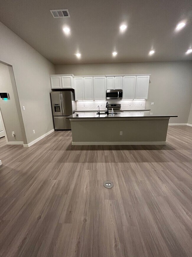 Foto del edificio - RECENTLY REDUCED!!  Beautiful Home in North Park