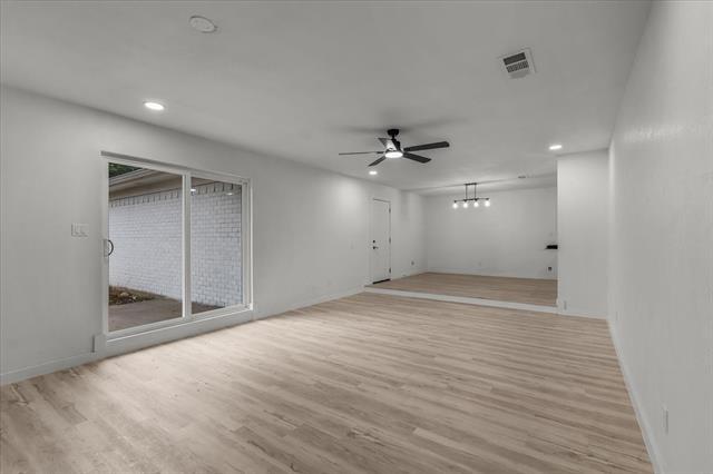 Building Photo - 7302 Vista Cliff Dr