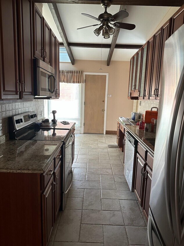 Foto principal - 5037 N Olympia Ave